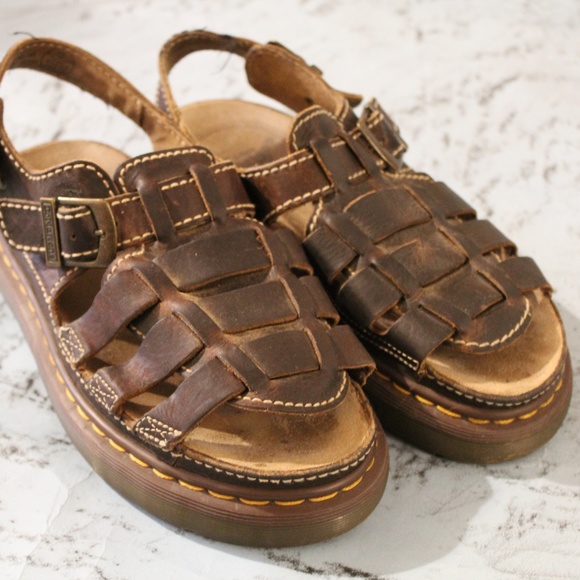 fisherman sandals doc martens